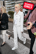 Celebrity Photo: Kristen Stewart
2333x3500 3.8 mb
Viewed 1 time
@BestEyeCandy.com