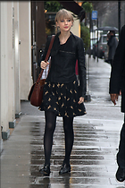 Celebrity Photo: Taylor Swift
1934x2904 782 kb
Viewed 5 times
@BestEyeCandy.com