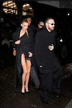 Celebrity Photo: Stella Maxwell
667x1000 75 kb
Viewed 7 times
@BestEyeCandy.com