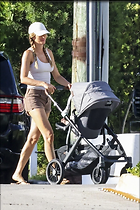 Celebrity Photo: Gisele Bundchen
861x1291 621 kb
Viewed 8 times
@BestEyeCandy.com