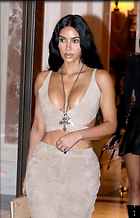 Celebrity Photo: Kimberly Kardashian
641x1000 85 kb
Viewed 19 times
@BestEyeCandy.com