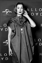 Celebrity Photo: Rosamund Pike
1351x2028 717 kb
Viewed 5 times
@BestEyeCandy.com