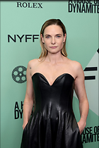 Celebrity Photo: Rebecca Ferguson
10 Photos
Photoset #722790
@BestEyeCandy.com