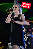 Celebrity Photo: Sabrina Carpenter
2400x3600   2.2 mb
Viewed 2 times
@BestEyeCandy.com