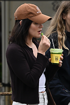 Celebrity Photo: Lucy Hale
1653x2479 1.4 mb
Viewed 5 times
@BestEyeCandy.com