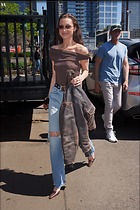 Celebrity Photo: Bella Hadid
1367x2048 1.3 mb
Viewed 26 times
@BestEyeCandy.com