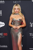 Celebrity Photo: Sabrina Carpenter
1280x1918   258 kb
Viewed 6 times
@BestEyeCandy.com