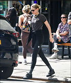 Celebrity Photo: Gigi Hadid
1735x2048 1.2 mb
Viewed 8 times
@BestEyeCandy.com