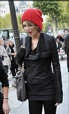 Celebrity Photo: Taylor Swift
1206x2000 278 kb
Viewed 3 times
@BestEyeCandy.com