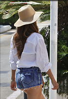 Celebrity Photo: Eva Longoria
1200x1745   280 kb
Viewed 37 times
@BestEyeCandy.com