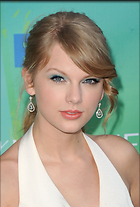 Celebrity Photo: Taylor Swift
2025x3000   418 kb
Viewed 11 times
@BestEyeCandy.com