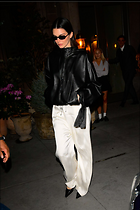 Celebrity Photo: Kendall Jenner
1365x2048 793 kb
Viewed 8 times
@BestEyeCandy.com