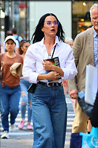 Celebrity Photo: Katy Perry
1200x1800 197 kb
Viewed 14 times
@BestEyeCandy.com