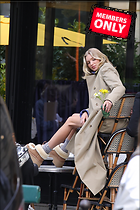 Celebrity Photo: Elsa Hosk
1596x2395 1.9 mb
Viewed 1 time
@BestEyeCandy.com