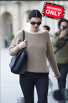 Celebrity Photo: Kendall Jenner
2205x3300 1.6 mb
Viewed 0 times
@BestEyeCandy.com