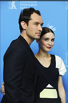 Celebrity Photo: Jude Law
1997x3000 493 kb
Viewed 4 times
@BestEyeCandy.com