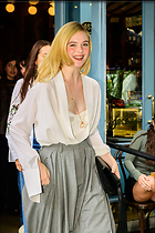 Celebrity Photo: Elle Fanning
1200x1800 283 kb
Viewed 7 times
@BestEyeCandy.com