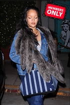 Celebrity Photo: Rihanna
1845x2768 2.8 mb
Viewed 0 times
@BestEyeCandy.com