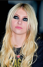 Celebrity Photo: Taylor Momsen
1647x2546 628 kb
Viewed 7 times
@BestEyeCandy.com