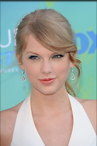 Celebrity Photo: Taylor Swift
2003x3000   379 kb
Viewed 7 times
@BestEyeCandy.com
