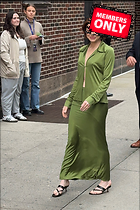 Celebrity Photo: Emma Stone
2133x3200 2.5 mb
Viewed 0 times
@BestEyeCandy.com