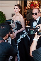 Celebrity Photo: Anne Hathaway
8 Photos
Photoset #737964
@BestEyeCandy.com