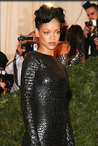 Celebrity Photo: Rihanna
2200x3266 781 kb
Viewed 3 times
@BestEyeCandy.com