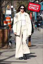 Kendall Jenner candids Out and about in New York 24.02..20.2020
2340x3500 3.3 mb
Viewed 1 time
@BestEyeCandy.com
