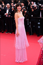 Celebrity Photo: Dakota Johnson
7 Photos
Photoset #706965
@BestEyeCandy.com