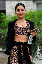 Celebrity Photo: Vanessa Hudgens
809x1214 670 kb
Viewed 5 times
@BestEyeCandy.com
