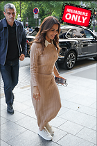 Celebrity Photo: Eva Longoria
2332x3500 3.6 mb
Viewed 0 times
@BestEyeCandy.com