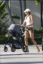 Celebrity Photo: Gisele Bundchen
796x1194 398 kb
Viewed 11 times
@BestEyeCandy.com
