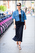 Celebrity Photo: Karlie Kloss
1200x1800 300 kb
Viewed 9 times
@BestEyeCandy.com