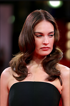Celebrity Photo: Lily James
1200x1800 221 kb
Viewed 5 times
@BestEyeCandy.com