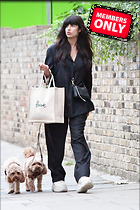 Jameela Jamil in a Dark Suit Jacket and Matching Trousers and Holding Her Harrods Bag Out in London 08-15-2024
2338x3500 3.4 mb
Viewed 1 time
@BestEyeCandy.com