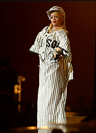 Celebrity Photo: Rihanna
2850x3937 918 kb
Viewed 10 times
@BestEyeCandy.com