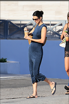 Celebrity Photo: Hailey Baldwin
1640x2460 1.4 mb
Viewed 7 times
@BestEyeCandy.com