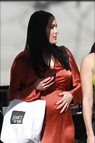 Brie Bella nikki Bella leaves lunch at Joans on third in Studio City CA 26.02..20.2020
1365x2048 946 kb
Viewed 4 times
@BestEyeCandy.com