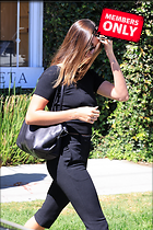 Celebrity Photo: Hailey Baldwin
2333x3500 3.2 mb
Viewed 1 time
@BestEyeCandy.com