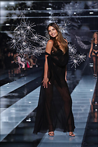 Celebrity Photo: Lily Aldridge
2329x3500 819 kb
Viewed 6 times
@BestEyeCandy.com