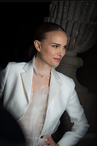 Celebrity Photo: Natalie Portman
1200x1800 125 kb
Viewed 29 times
@BestEyeCandy.com