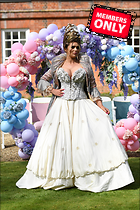 Amy Childs the Only Way is Essex TV Show filming Bridgerton Special in Essex 18.04..20.2021
3712x5568 3.9 mb
Viewed 0 times
@BestEyeCandy.com