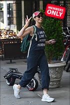 Celebrity Photo: Sarah Silverman
2333x3500 2.8 mb
Viewed 0 times
@BestEyeCandy.com