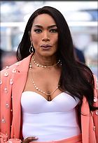 Celebrity Photo: Angela Bassett
1200x1758 230 kb
Viewed 12 times
@BestEyeCandy.com