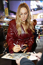 Celebrity Photo: Nikki Glaser
1280x1913 319 kb
Viewed 7 times
@BestEyeCandy.com
