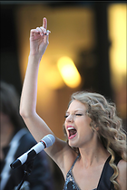 Celebrity Photo: Taylor Swift
2340x3516 546 kb
Viewed 5 times
@BestEyeCandy.com