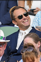 Celebrity Photo: Jude Law
962x1445 200 kb
Viewed 5 times
@BestEyeCandy.com