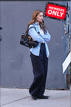 Celebrity Photo: Katie Holmes
1950x2942 3.3 mb
Viewed 1 time
@BestEyeCandy.com