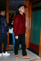 Celebrity Photo: Robbie Williams
1766x2649 1.3 mb
Viewed 4 times
@BestEyeCandy.com