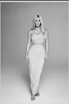 Celebrity Photo: Kimberly Kardashian
683x1024 115 kb
Viewed 7 times
@BestEyeCandy.com